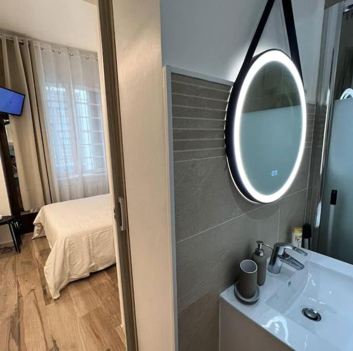 Cozy Studio In Saint Germain Des Pres Paris Exterior foto